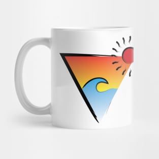 Sunset wave in a triangle, with the sun shining Mug